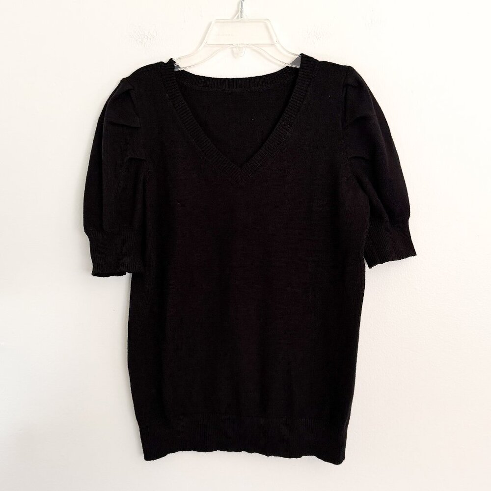 black knit v neck puff shoulder sweater top S